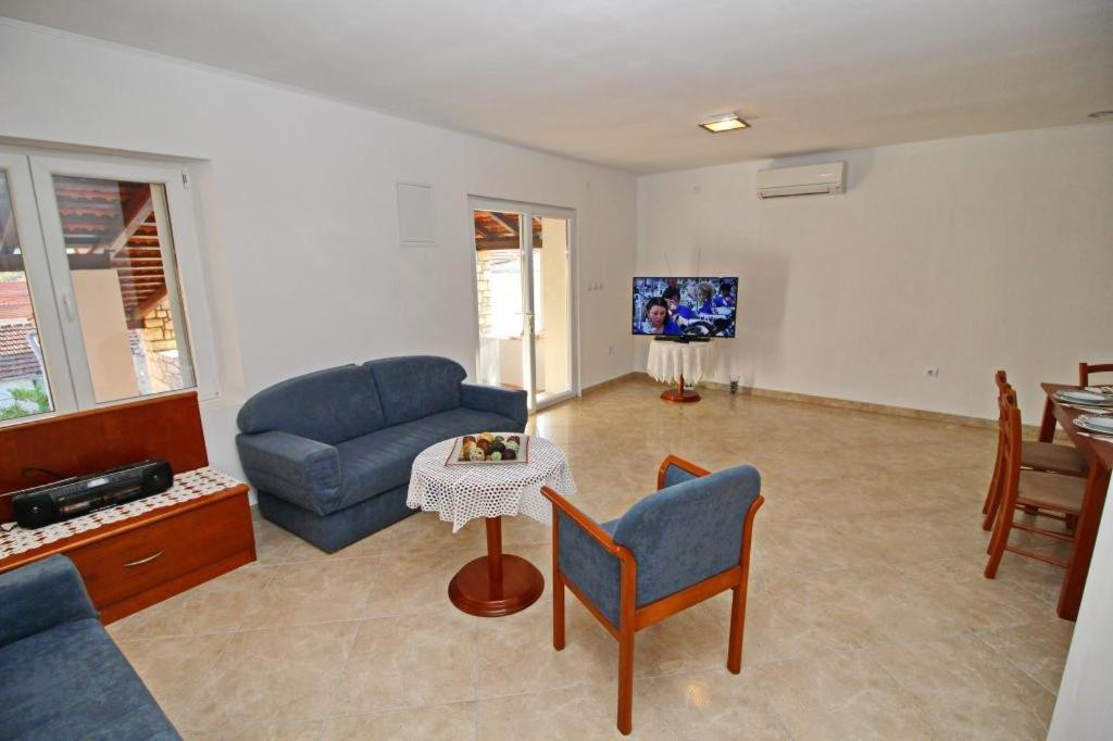 Apartment Lucija Vela Luka Luaran gambar